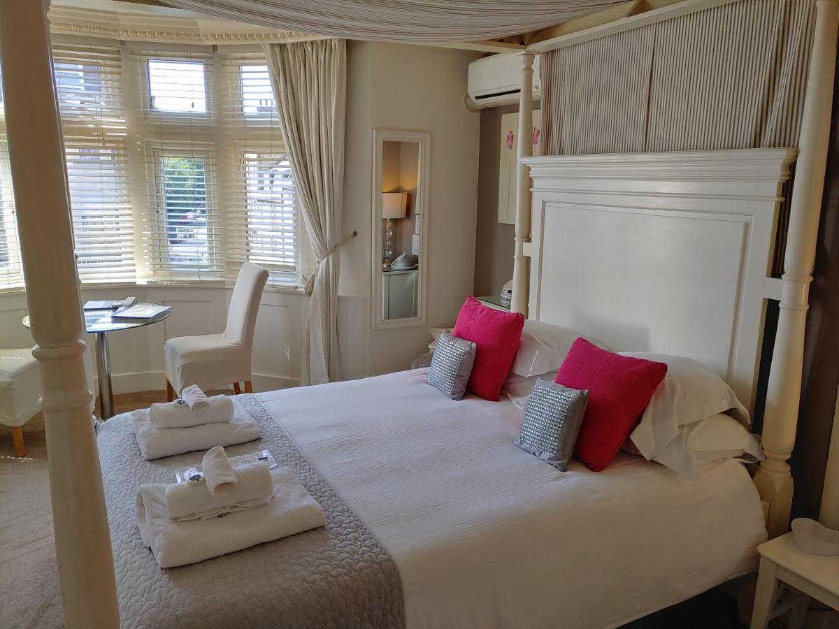 The Bath House Boutique B&B - In-Room Breakfast - Free Parking 外观 照片